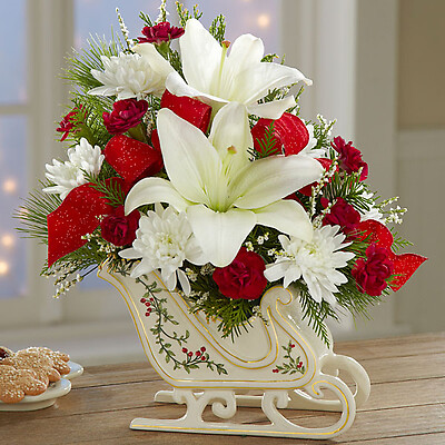 The Holiday Traditions&amp;trade; Bouquet