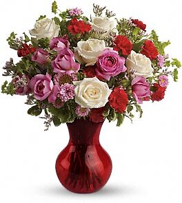 Splendid in Red Bouquet with Roses