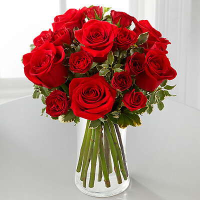 The Red Romance&amp;trade; Rose Bouquet